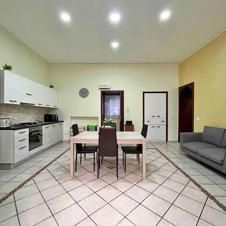 Don Vincenzo's House Apartment Naples